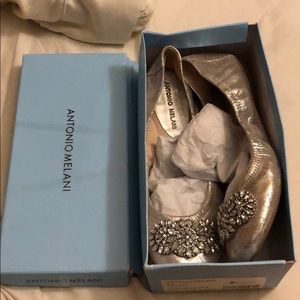 NEW Antonio Melani flats size 11